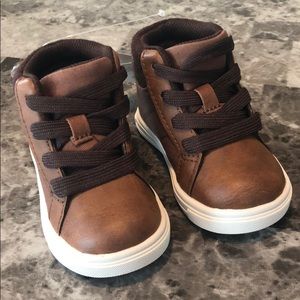 Carter’s Toddler Brown Hightop Sneaker Size 4